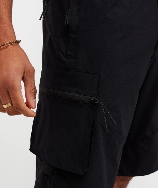 Black Aranova 2.0 Woven Cargo Short - Alessandro Zavetti